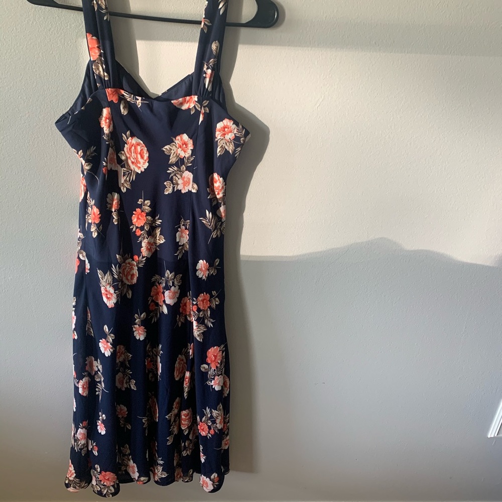 Chadwicks Petite midi Floral Dress - Picture 4 of 4